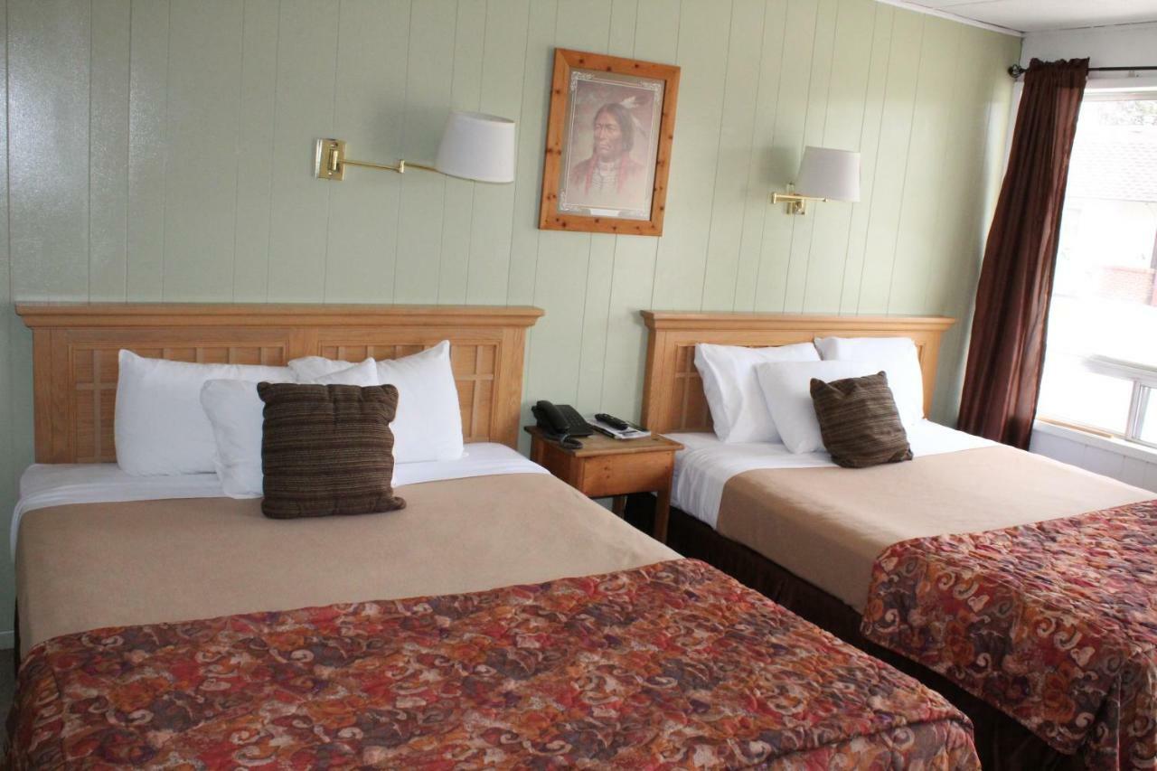 Trail'S End Motel Downtown Lewistown מראה חיצוני תמונה